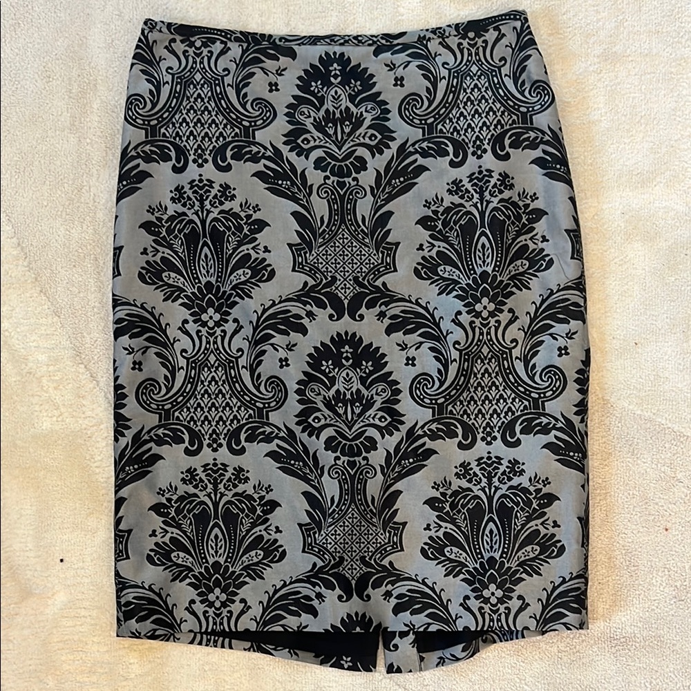 LOFT Black and Gray Damask Pencil Skirt